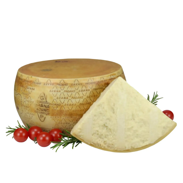 Grana Padano DOP Riserva 30 mesi su sfondo bianco