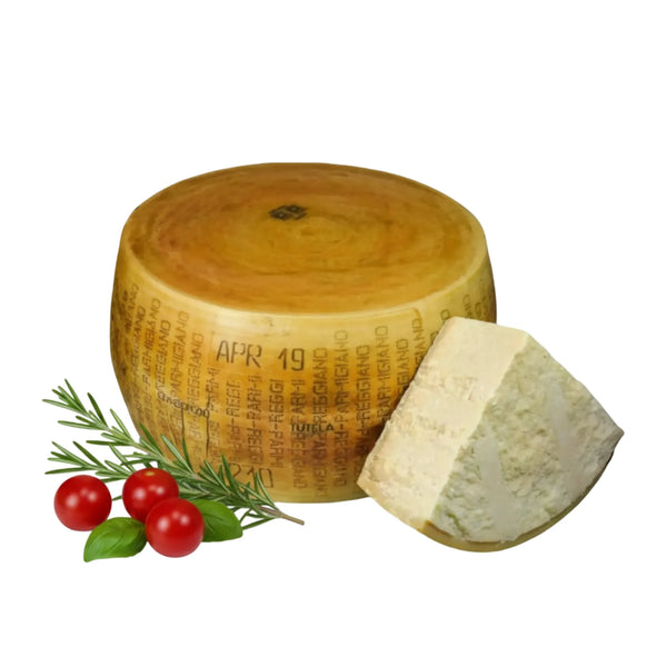 Parmigiano Reggiano DOP Sola Bruna 24 mesi su sfondo bianco